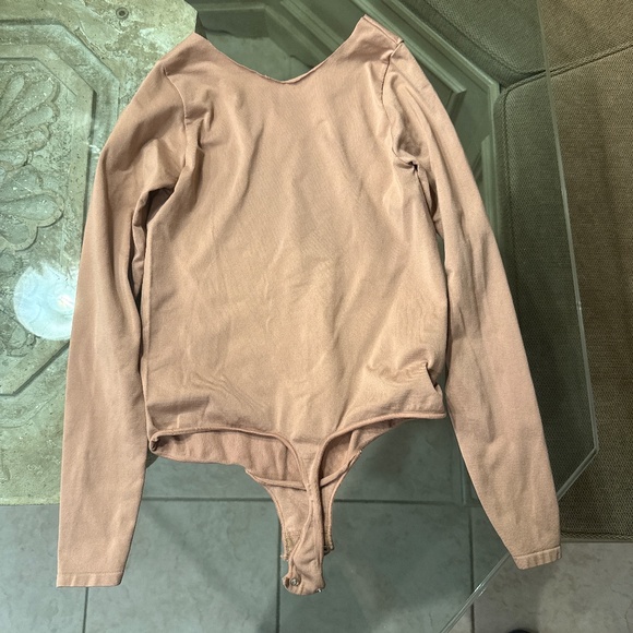 SKIMS long sleeve bodysuit - Picture 1 of 4